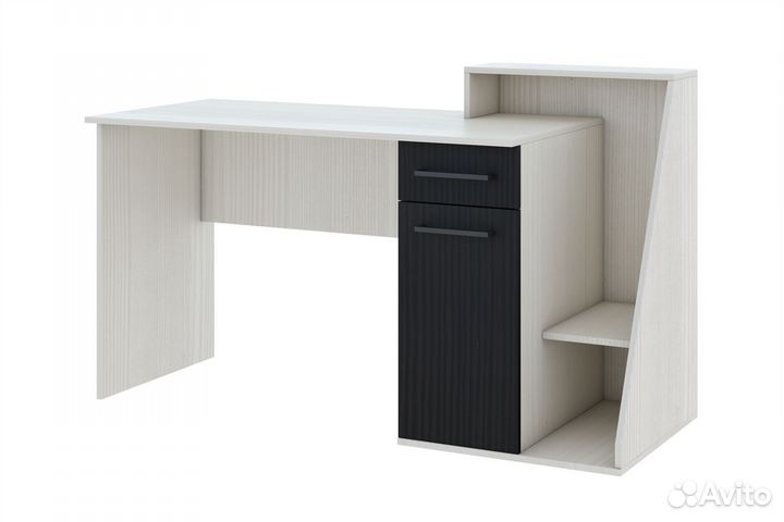 Компьютерный стол молодежный