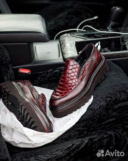 Ботинки из натуральной кожи питона