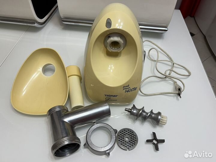 Мясорубка электрическая