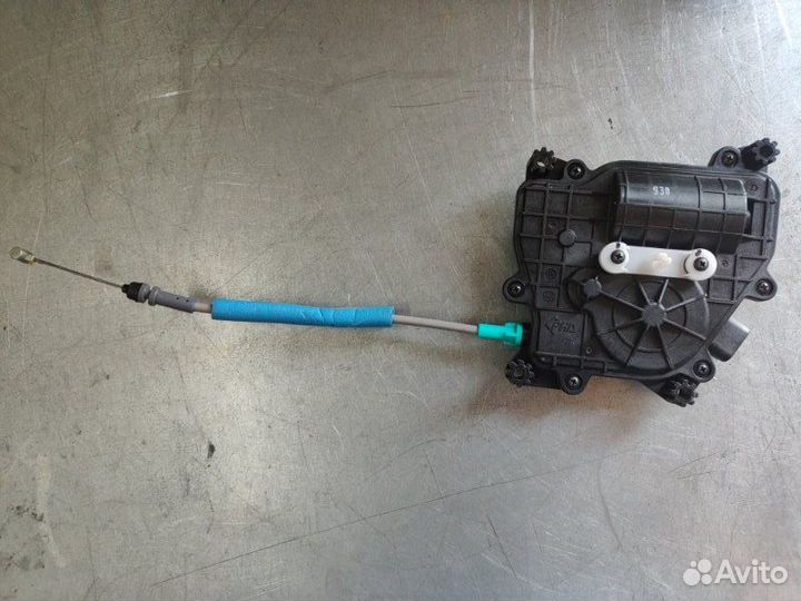 Привод замка багажника задний Genesis G70 седан