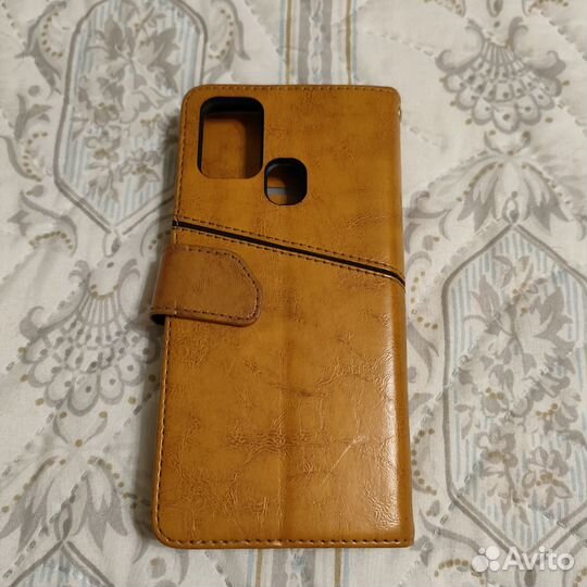 Чехлы на телефон