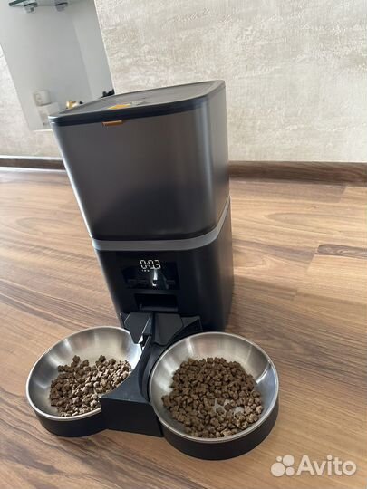 Автокормушка для кошек