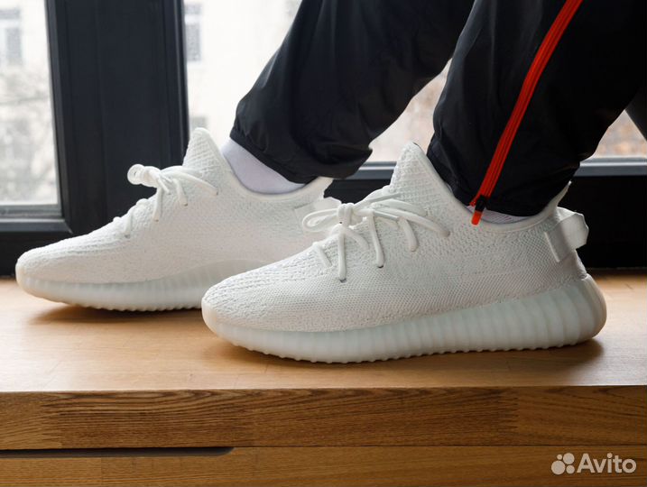 Кроссовки Adidas Yeezy 350 V2 Triple White оригина