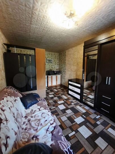 Комната 18 м² в 5-к., 2/5 эт.