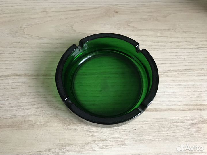 Винтажная стеклянная пепельница