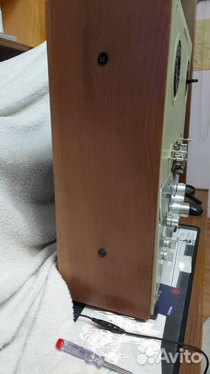 Катушечный магнитофон