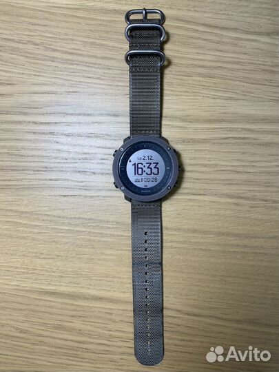 Часы Suunto Traverse alpha