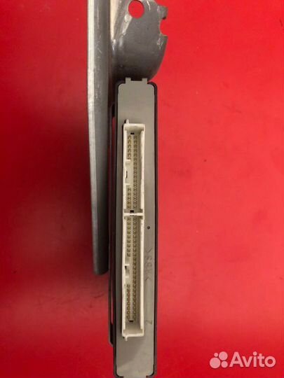 Блок управления иммобилайзером Lexus Ls 600H