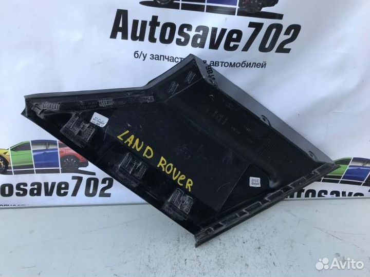 Накладка стойки кузова задняя правая Land Rover
