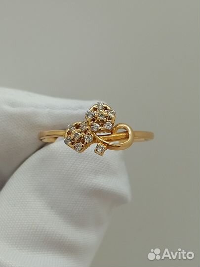 Золотое кольцо с камнем 17,5р