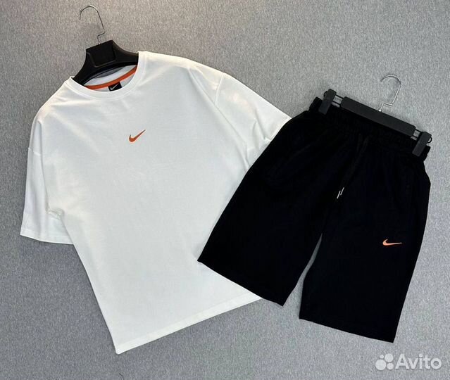 Футболка и шорты Nike