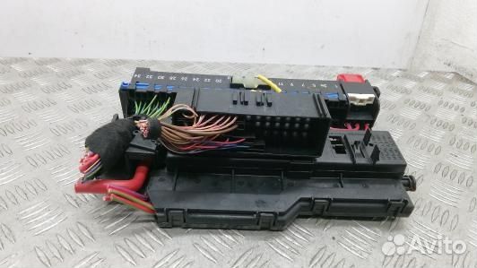 Блок предохранителей BMW X3 E83 (7BN07M101)