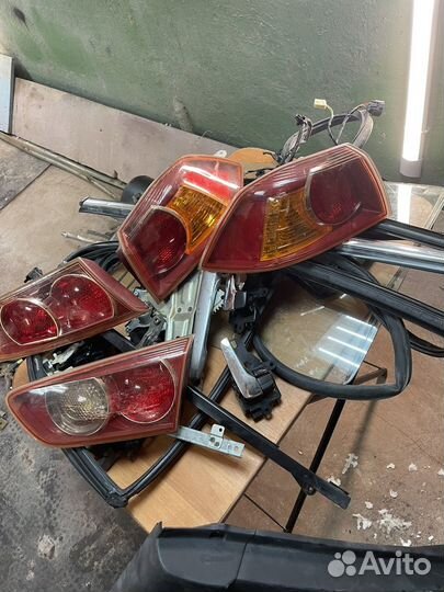 Запчасти на mitsubishi лансер10