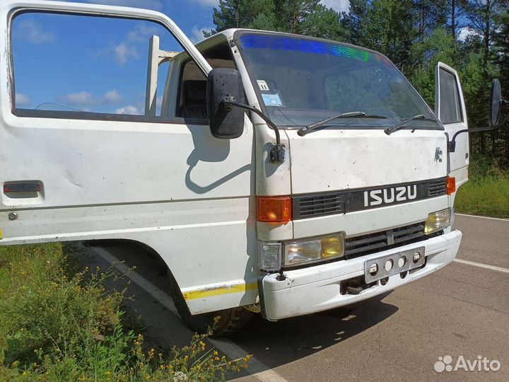 Isuzu Elf, 1990