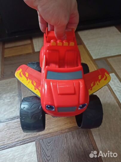 Вспыш и чудо машинки