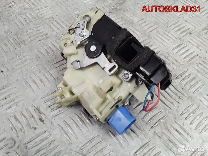 Замок двери передней правой VW Polo 9N 3B1837016CC