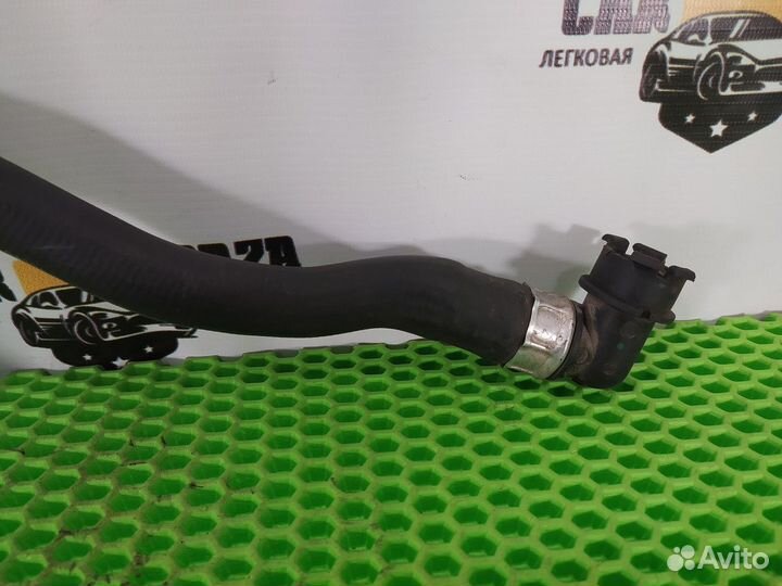 Патрубок отопителя выпускной Volvo XC90