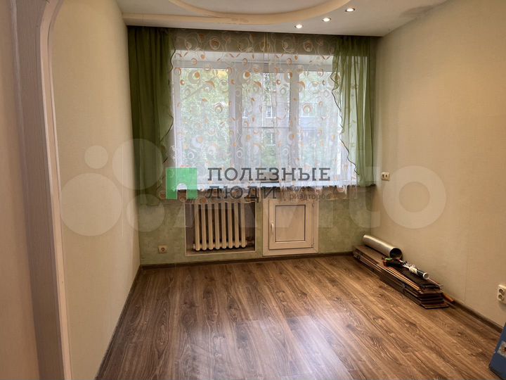 2-к. квартира, 30 м², 2/5 эт.