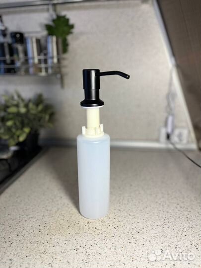 Диспенсер для моющего средства врезной