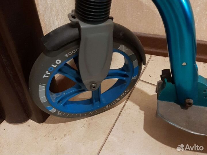 Самокат Quantum Trollo