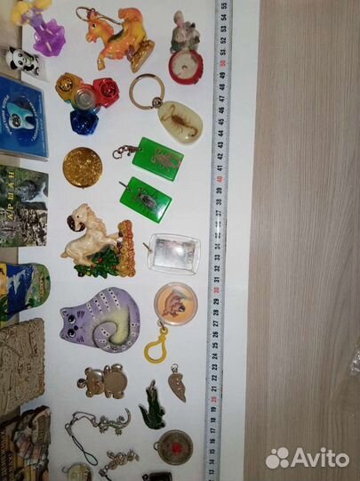 Магниты на холодильник. Брелки для ключей. Коллекц