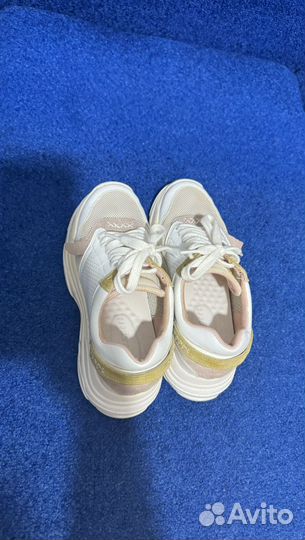 Кроссовки 36 весенние,летние