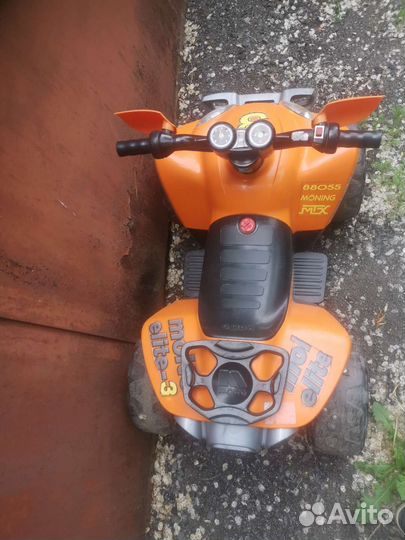 Детский квадроцикл на аккумуляторе