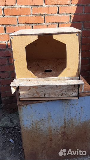 Гнездо для несушек с яйцеотборником