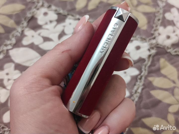 Givenchy помада