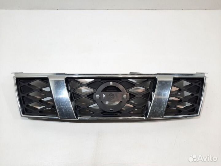 Решетка радиатора передняя Nissan X-Trail T31