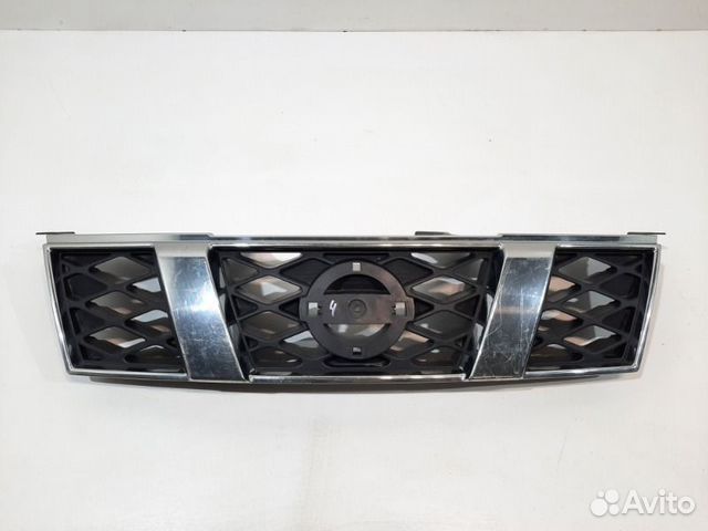 Решетка радиатора передняя Nissan X-Trail T31