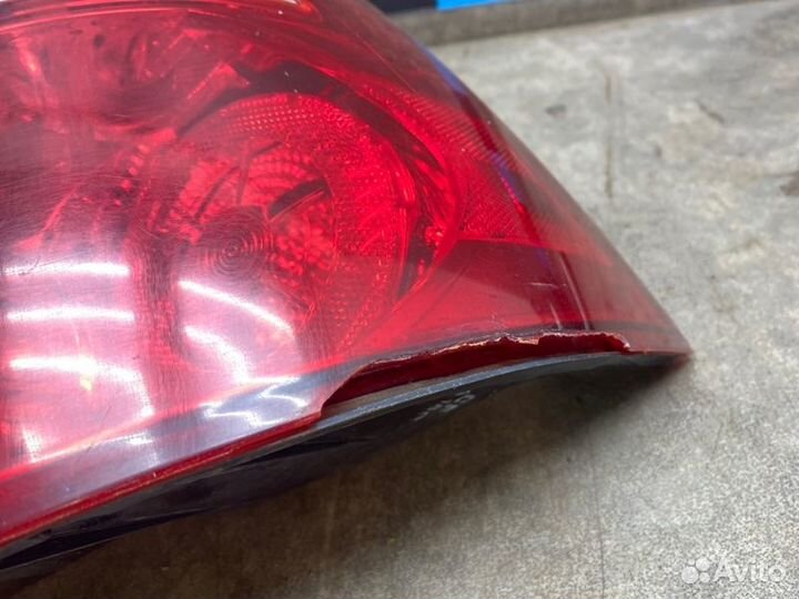 Фонарь задний правый Chevrolet Aveo седан 1.2