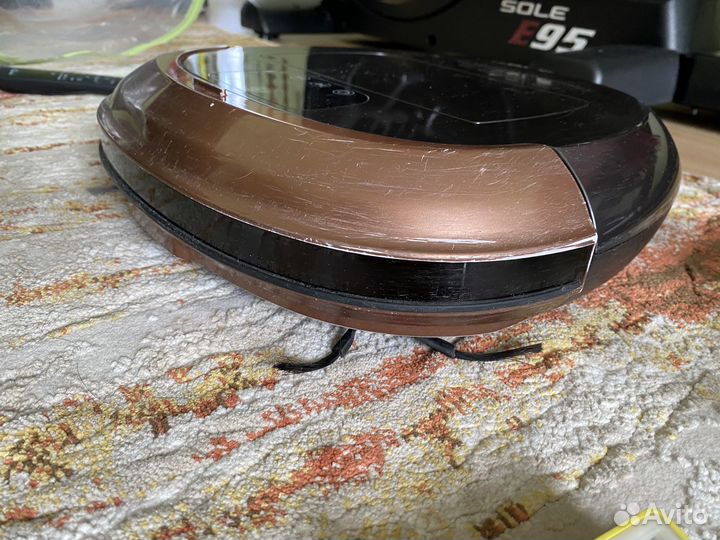 Робот пылесос iclebo