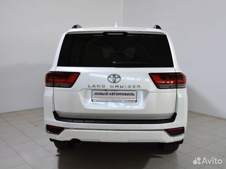 Toyota Land Cruiser 3.5 AT, 2022