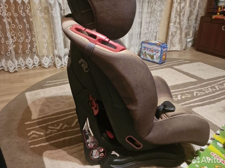 Автомобильное детское кресло от 9 до 36 кг