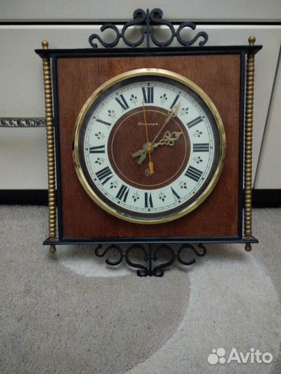 Настольные часы 