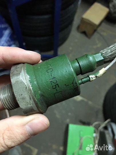 Тиристор симметричный (симистор) марки тс-125