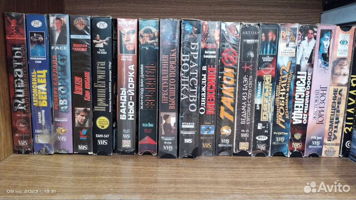 Видеокассеты разные