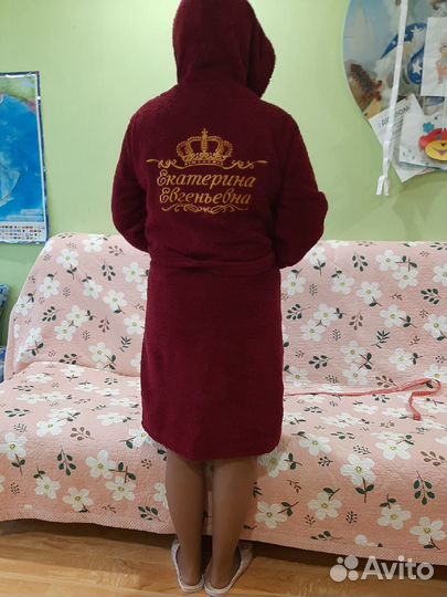 Халаты махровые с вышивкой