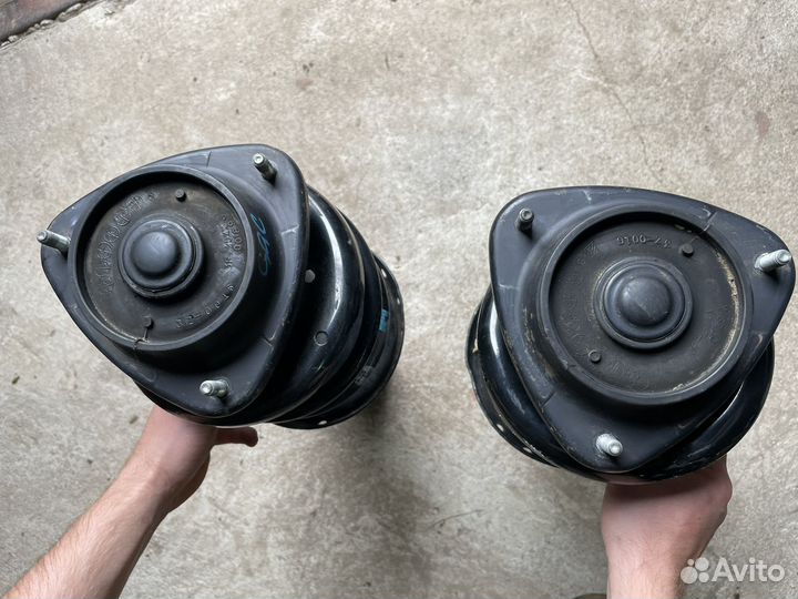 Передние стойки Subaru impreza GG2