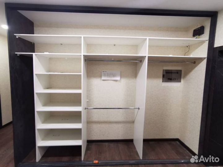 Черный шкаф купе