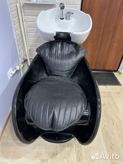 Парикмахерское кресло