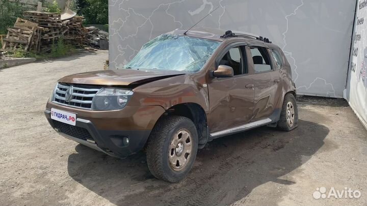 Компрессор кондиционера Renault Duster 926000097R