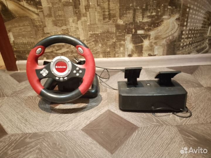 Игровой руль с педалями
