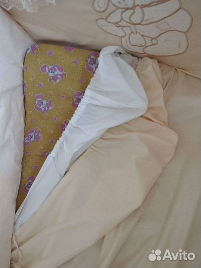 Кровать с маятником