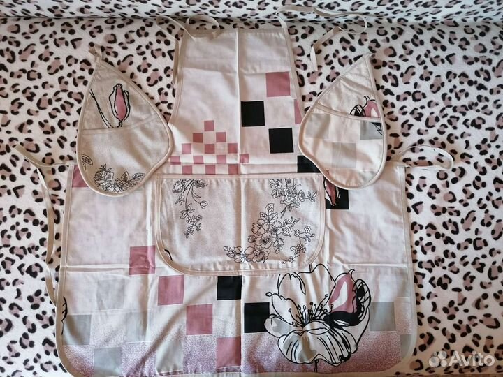 Фартук и прихватки, Набор прихваток