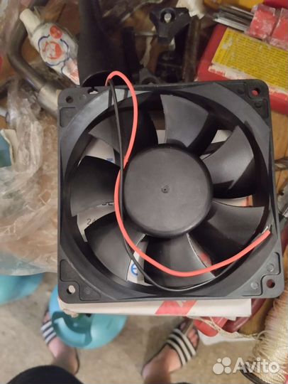 Вентилятор 120*120, вытяжной