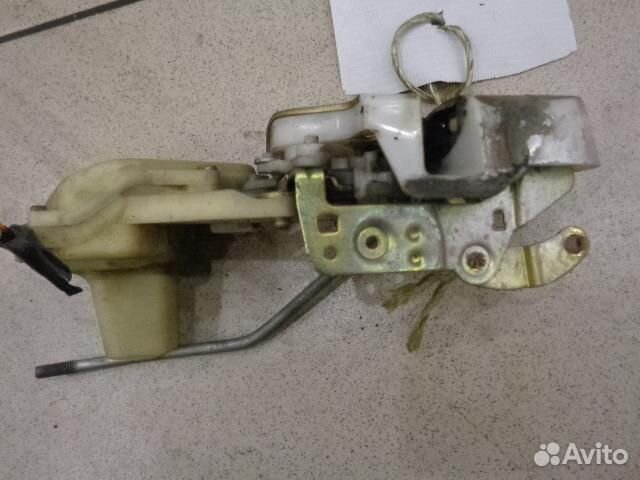 Замок двери передней левой Honda Odyssey 1 1994-1