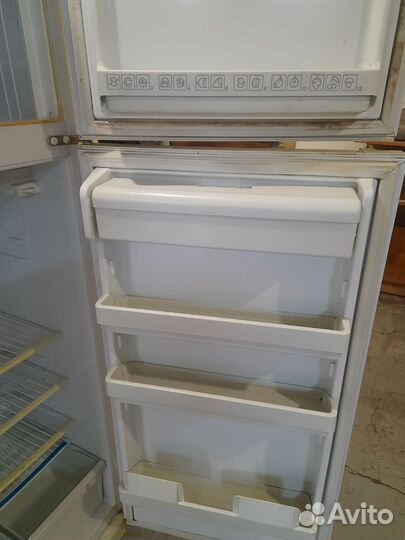 Холодильник бу атлант