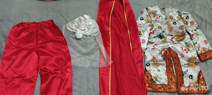 Продам костюм